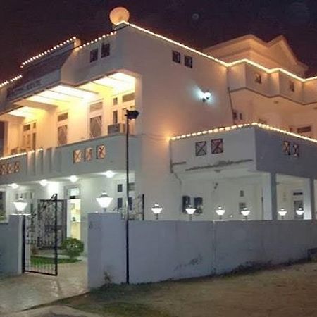 Royal City Guest House Jaipur Buitenkant foto